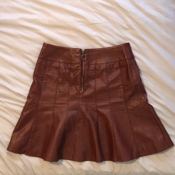 HD in Paris Vegan Leather Skater Skirt - Picture 5 of 8